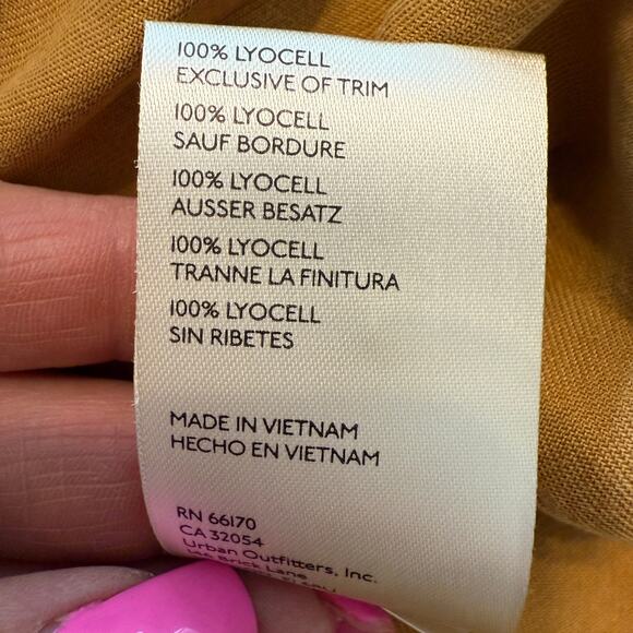 Women's Anthropologie Pilcro‎ Mustard Swing Top Size Medium NEW - Picture 6 of 9